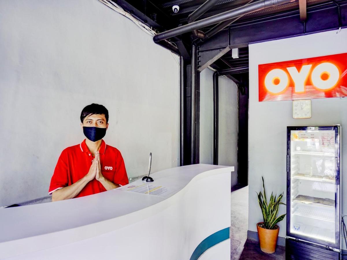Oyo 1805 Fatmawati Mansion Syariah Hotell Jakarta Eksteriør bilde