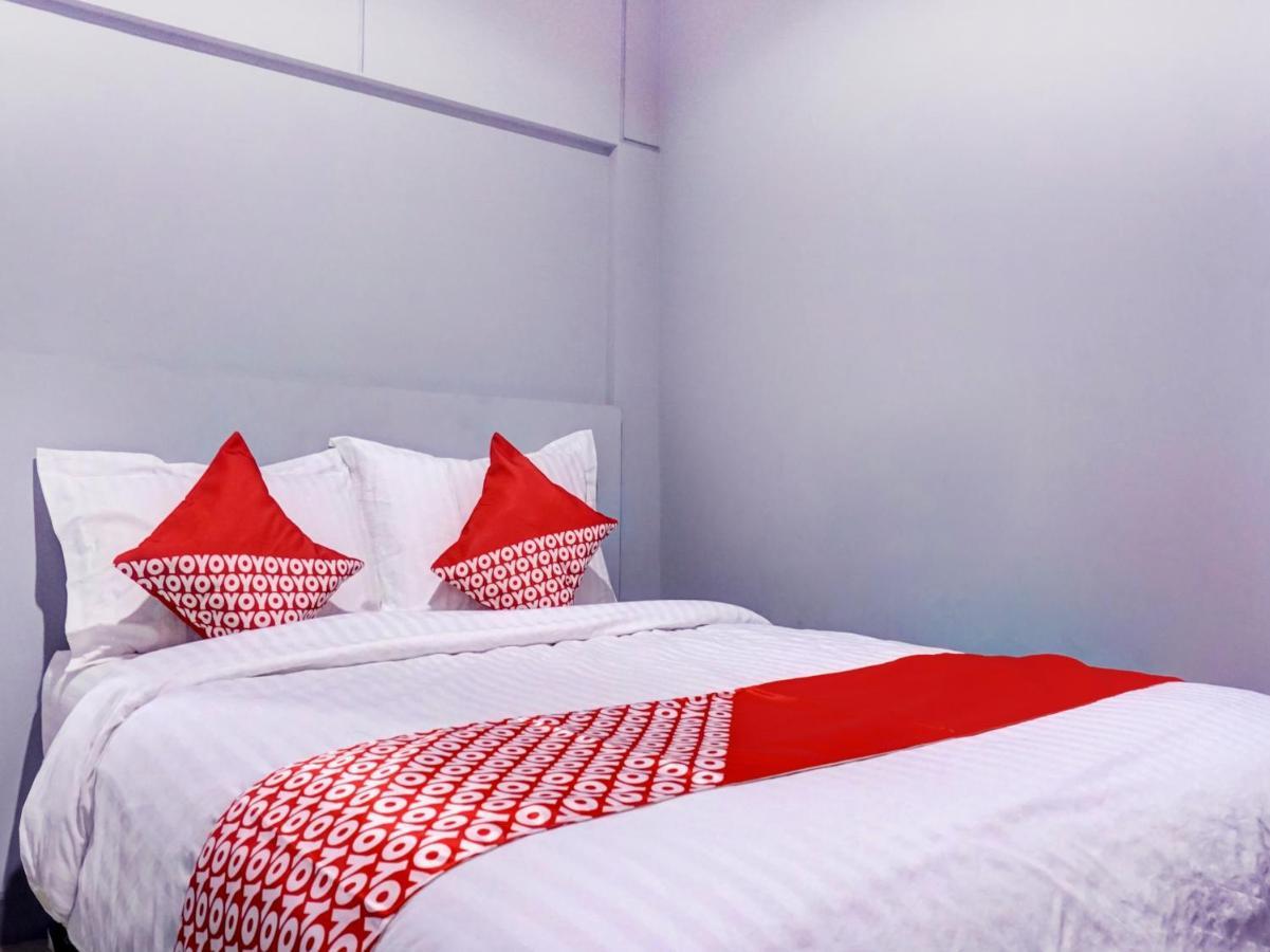 Oyo 1805 Fatmawati Mansion Syariah Hotell Jakarta Eksteriør bilde