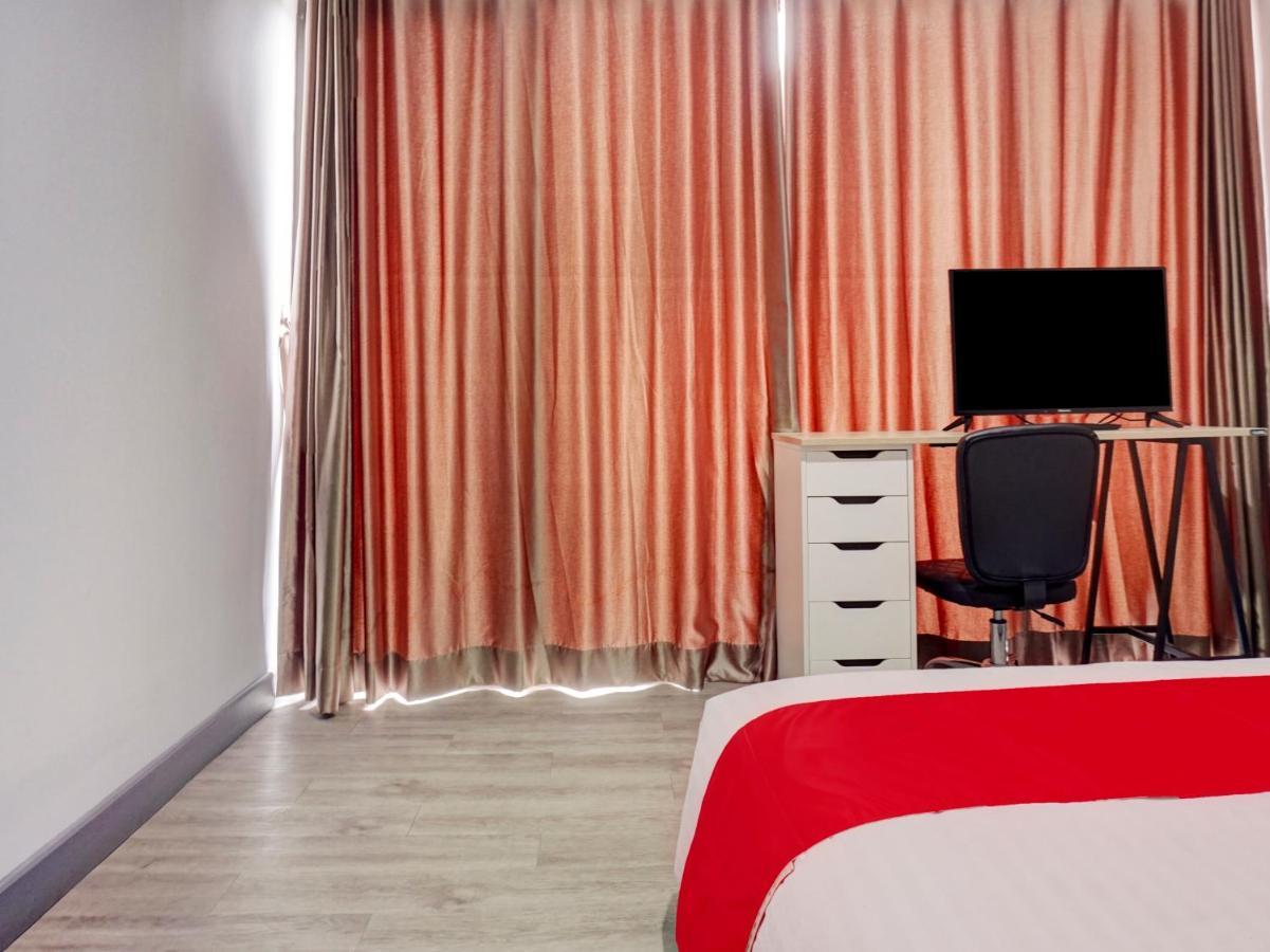 Oyo 1805 Fatmawati Mansion Syariah Hotell Jakarta Eksteriør bilde