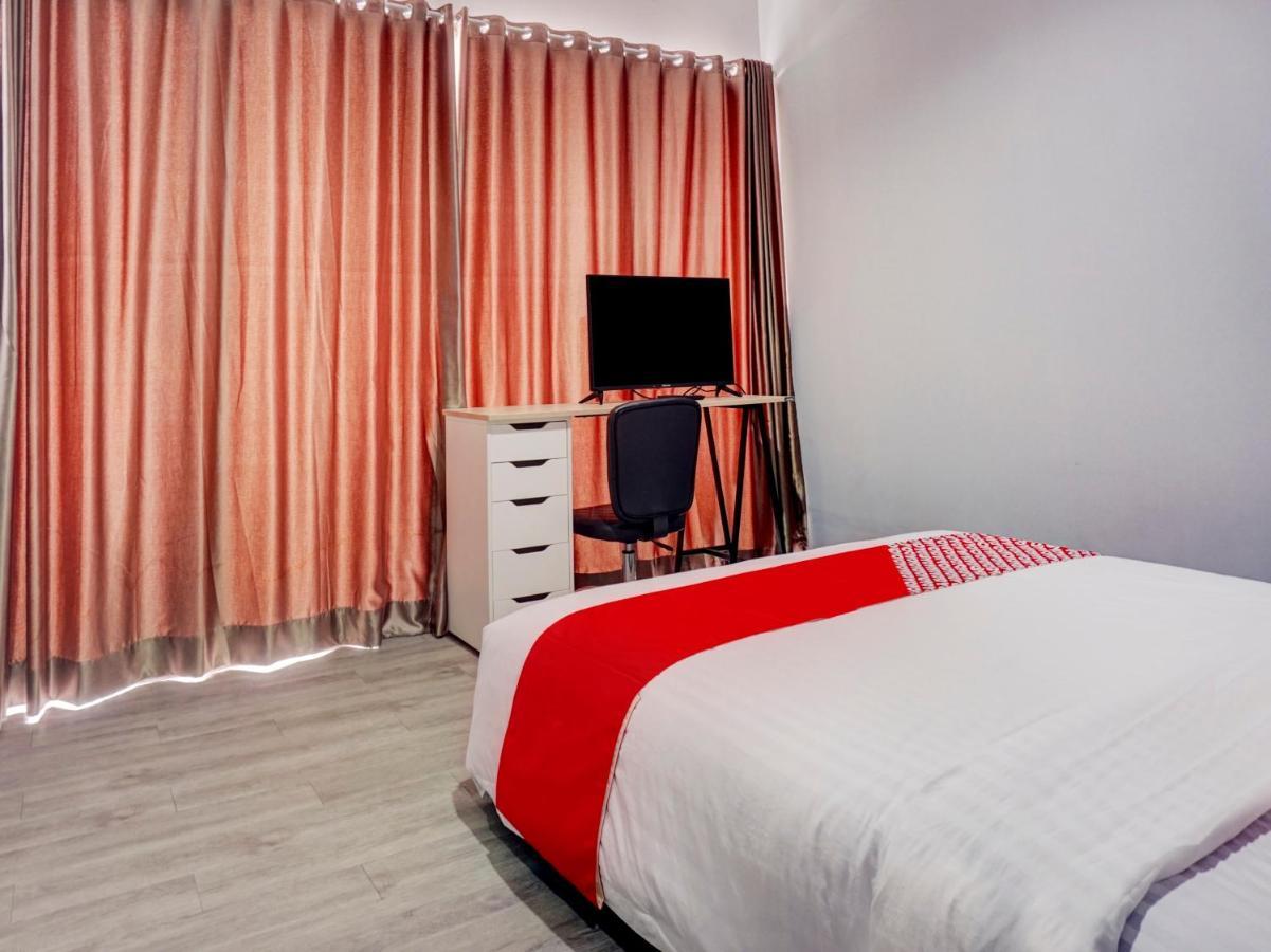 Oyo 1805 Fatmawati Mansion Syariah Hotell Jakarta Eksteriør bilde