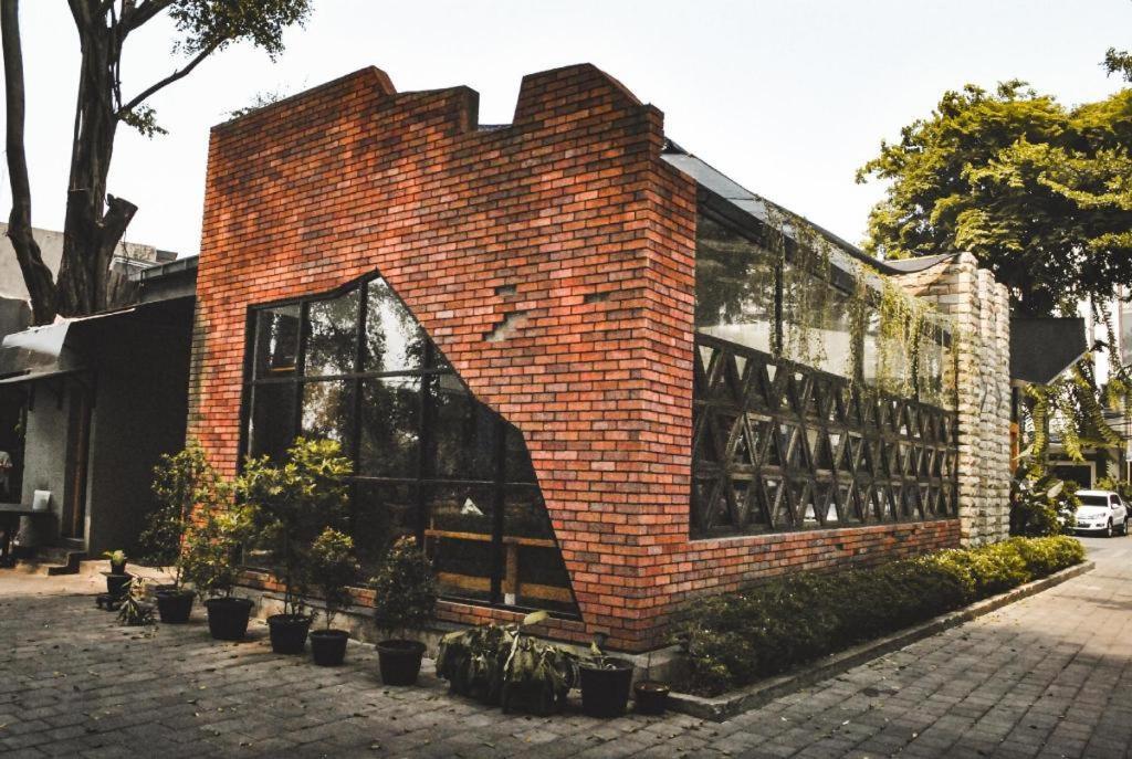 Oyo 1805 Fatmawati Mansion Syariah Hotell Jakarta Eksteriør bilde