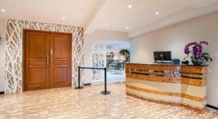 Oyo 1805 Fatmawati Mansion Syariah Hotell Jakarta Eksteriør bilde